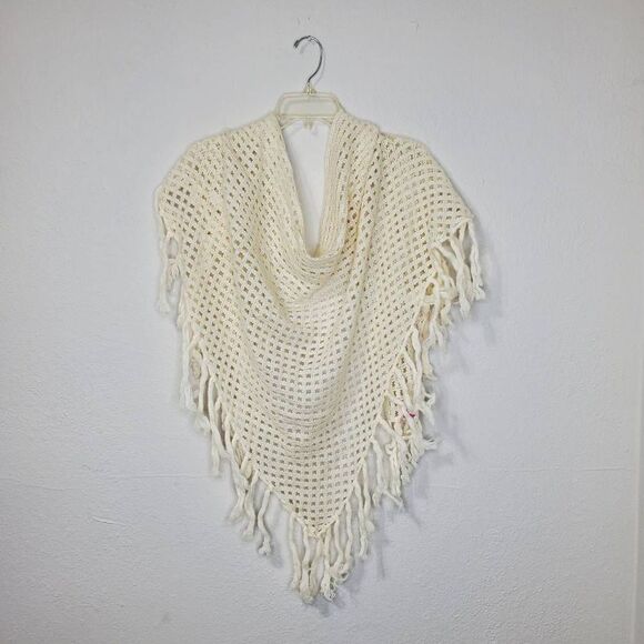 Woman's triangle cream scarf - Picture 2 of 7